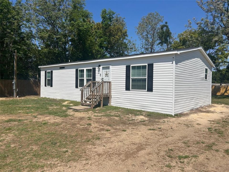 For Sale: $249,900 (3 beds, 2 baths, 1248 Square Feet)