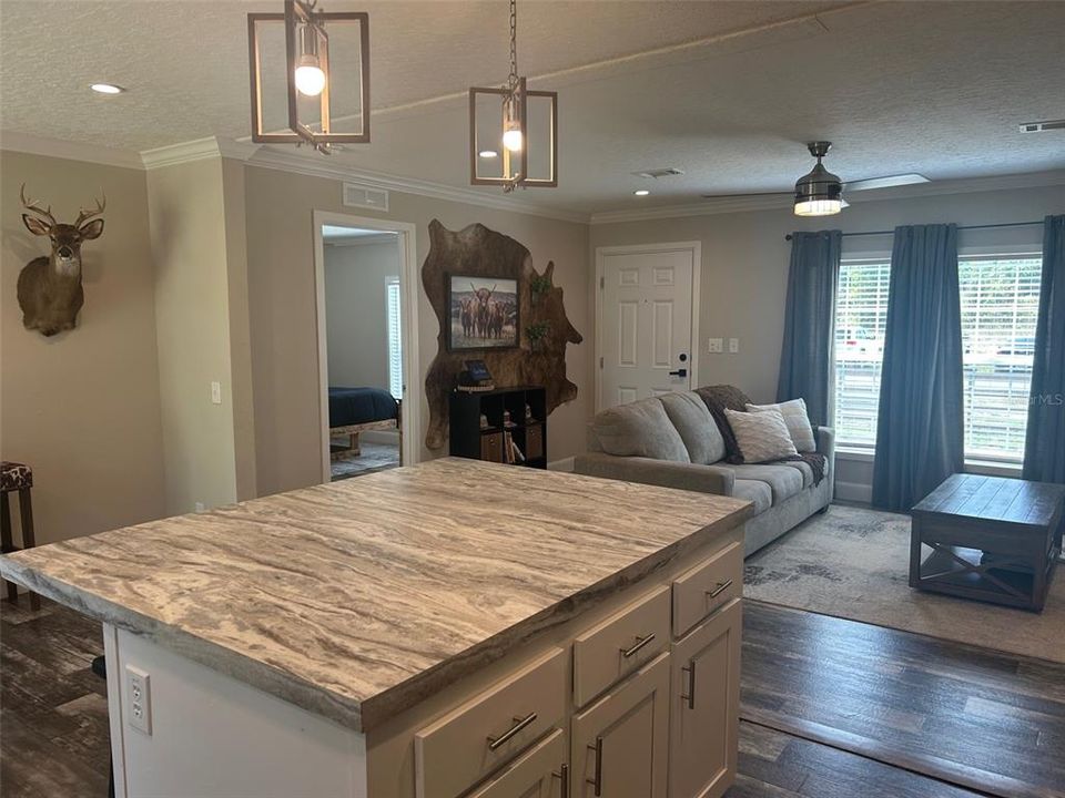 For Sale: $249,900 (3 beds, 2 baths, 1248 Square Feet)