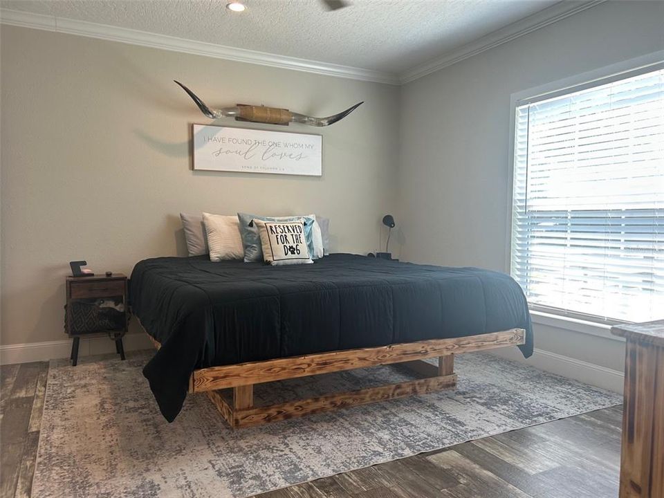 For Sale: $249,900 (3 beds, 2 baths, 1248 Square Feet)