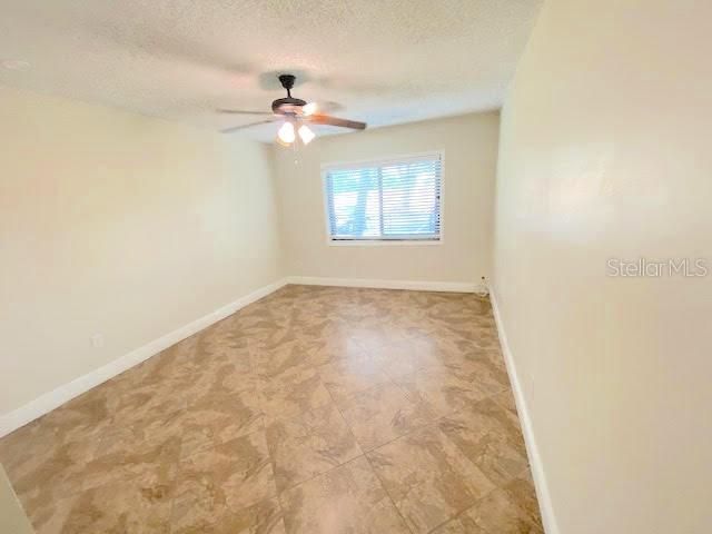 En Venta: $182,500 (2 camas, 2 baños, 1126 Pies cuadrados)