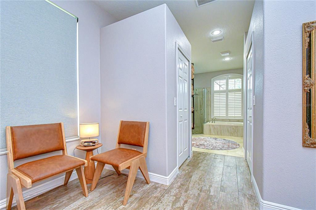 На продажу: $399,900 (3 спален, 2 ванн, 1841 Квадратных фут)