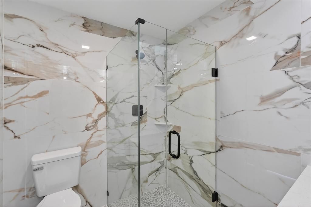 На продажу: $999,990 (4 спален, 3 ванн, 3270 Квадратных фут)