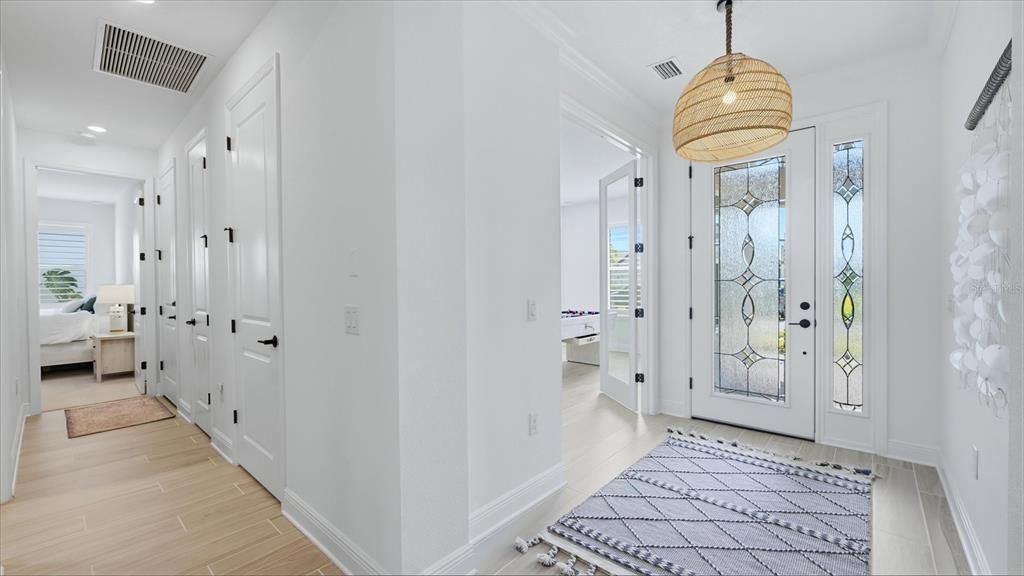 En Venta: $889,000 (4 camas, 3 baños, 2805 Pies cuadrados)