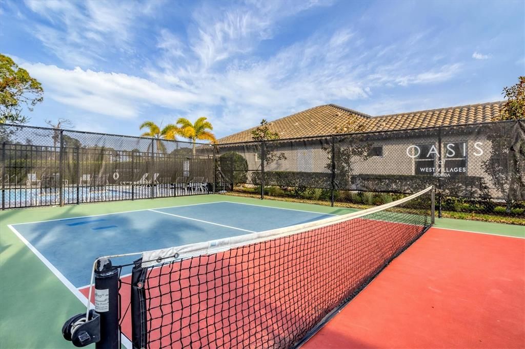 En Venta: $889,000 (4 camas, 3 baños, 2805 Pies cuadrados)