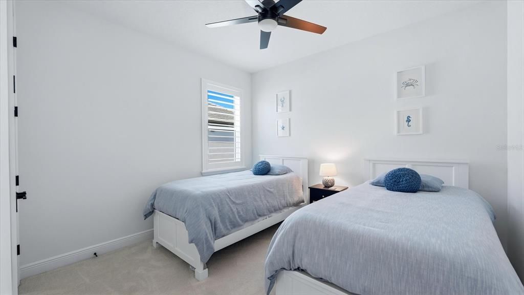 En Venta: $889,000 (4 camas, 3 baños, 2805 Pies cuadrados)