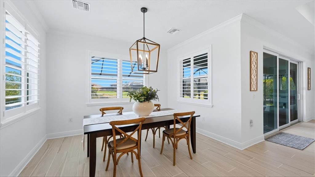 En Venta: $889,000 (4 camas, 3 baños, 2805 Pies cuadrados)