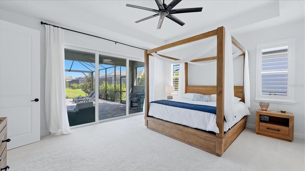 En Venta: $889,000 (4 camas, 3 baños, 2805 Pies cuadrados)