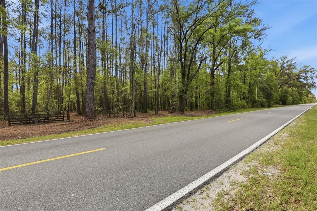 待售: $145,000 (4.30 acres)