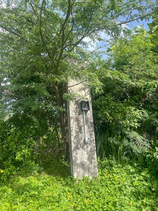 En Venta: $99,000 (0.90 acres)