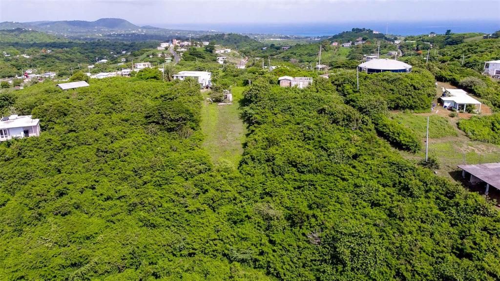 En Venta: $99,000 (0.90 acres)