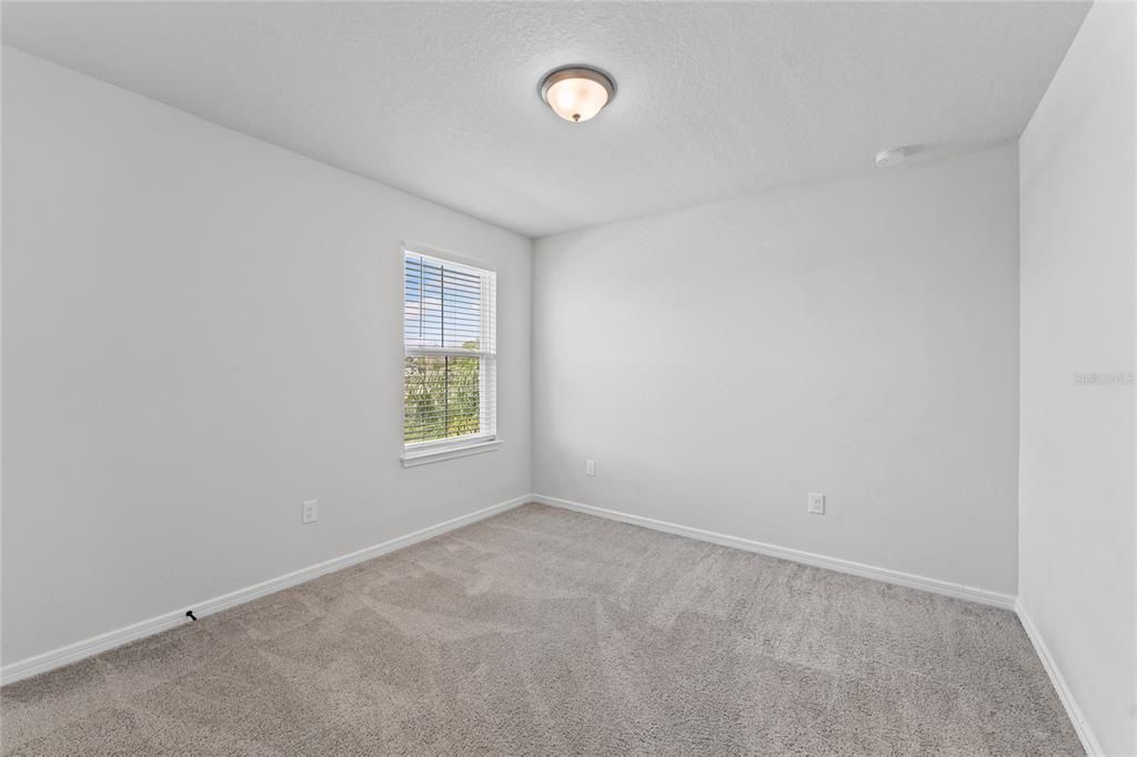 For Rent: $2,500 (3 beds, 2 baths, 1822 Square Feet)