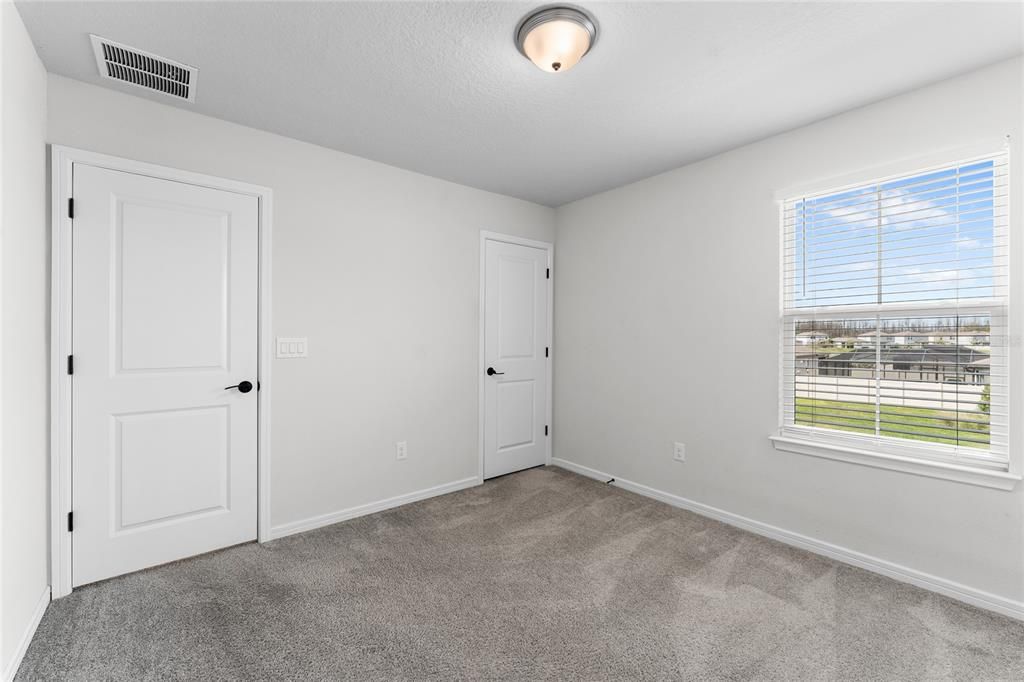 For Rent: $2,500 (3 beds, 2 baths, 1822 Square Feet)
