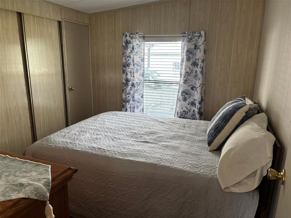 For Sale: $173,000 (2 beds, 2 baths, 836 Square Feet)