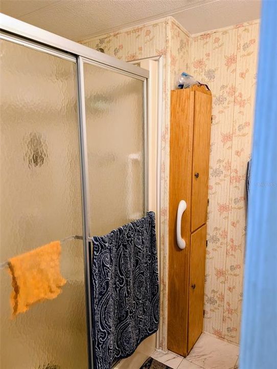 For Sale: $173,000 (2 beds, 2 baths, 836 Square Feet)