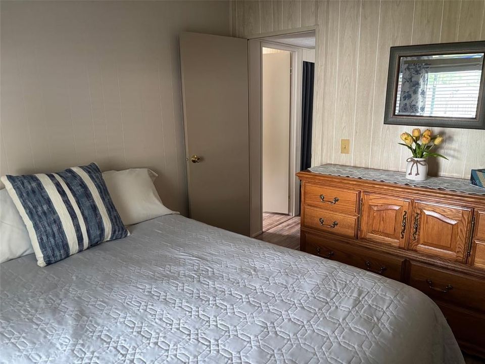 For Sale: $173,000 (2 beds, 2 baths, 836 Square Feet)