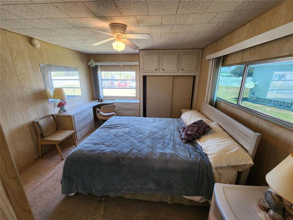 For Sale: $129,000 (2 beds, 1 baths, 912 Square Feet)