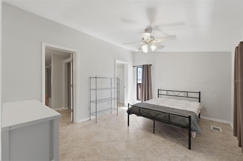 Active With Contract: $262,000 (3 beds, 2 baths, 1520 Square Feet)