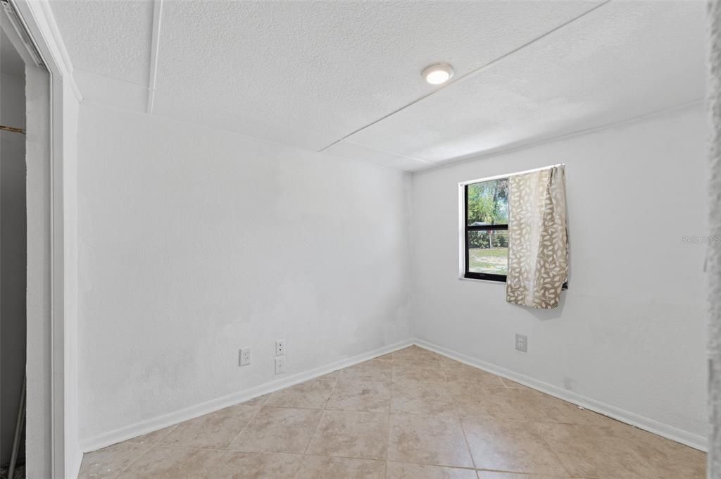 Active With Contract: $262,000 (3 beds, 2 baths, 1520 Square Feet)