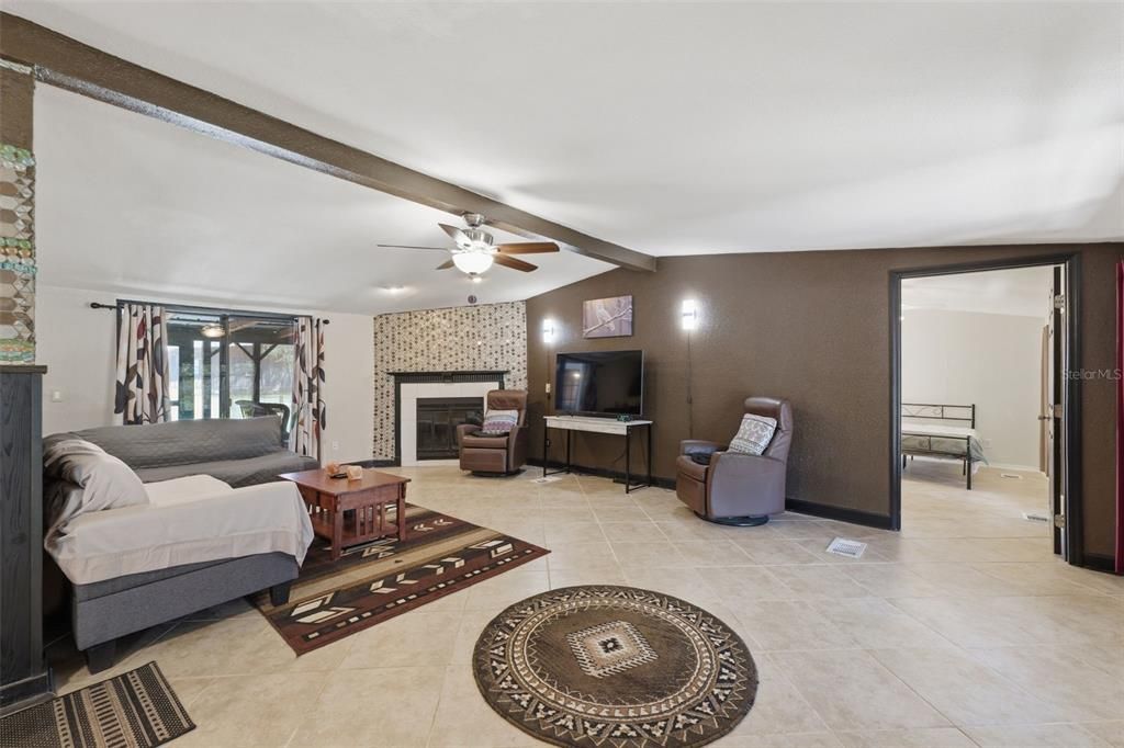 Active With Contract: $262,000 (3 beds, 2 baths, 1520 Square Feet)