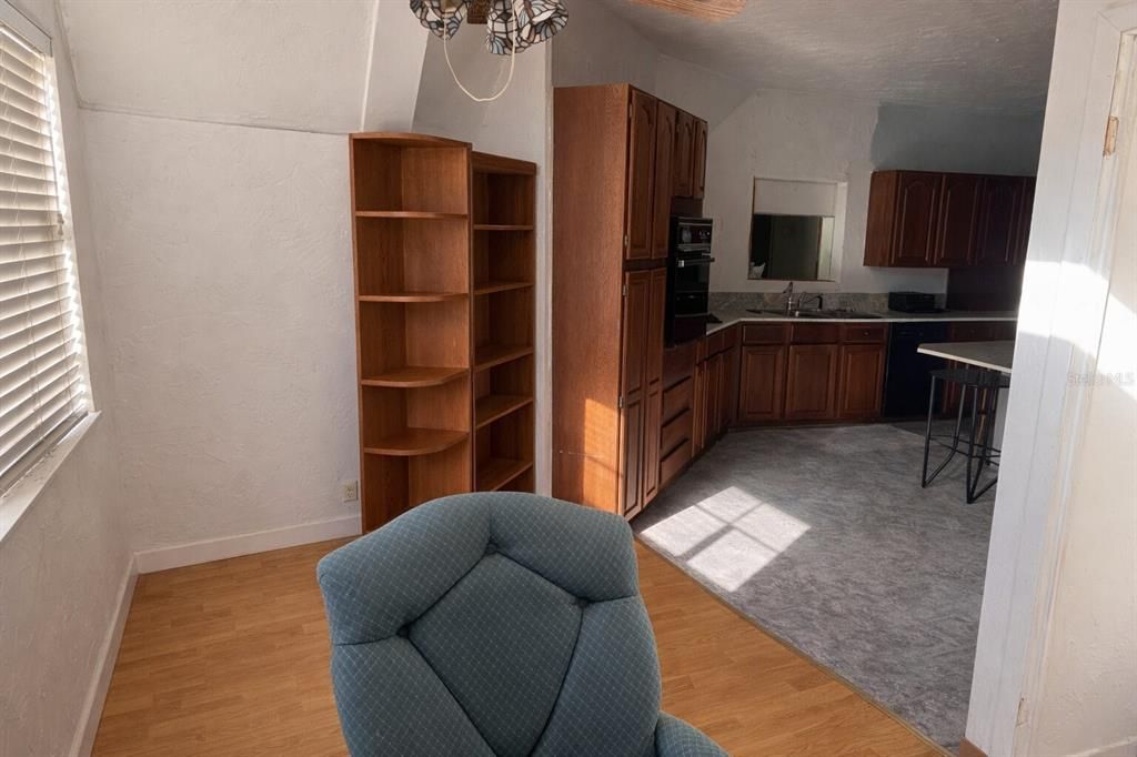 На продажу: $600,000 (4 спален, 3 ванн, 2072 Квадратных фут)