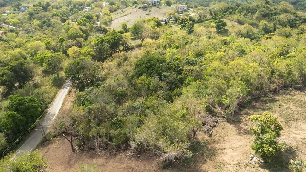 待售: $290,000 (2.86 acres)