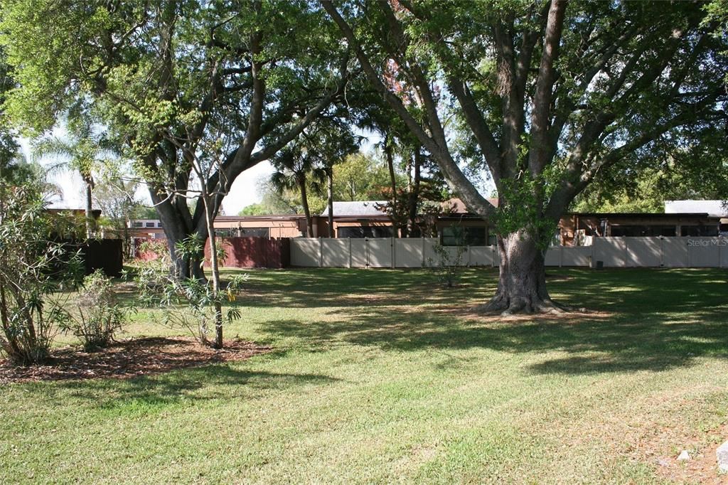 Activo con contrato: $220,000 (2 camas, 1 baños, 854 Pies cuadrados)