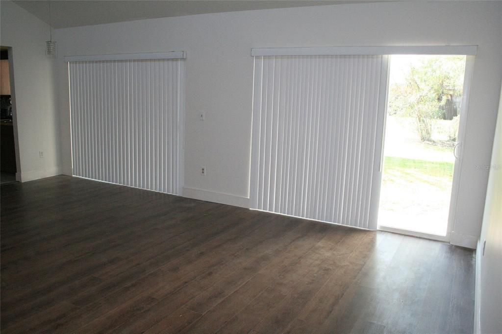 Activo con contrato: $220,000 (2 camas, 1 baños, 854 Pies cuadrados)