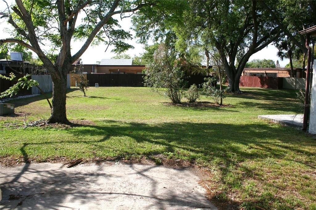 Activo con contrato: $220,000 (2 camas, 1 baños, 854 Pies cuadrados)