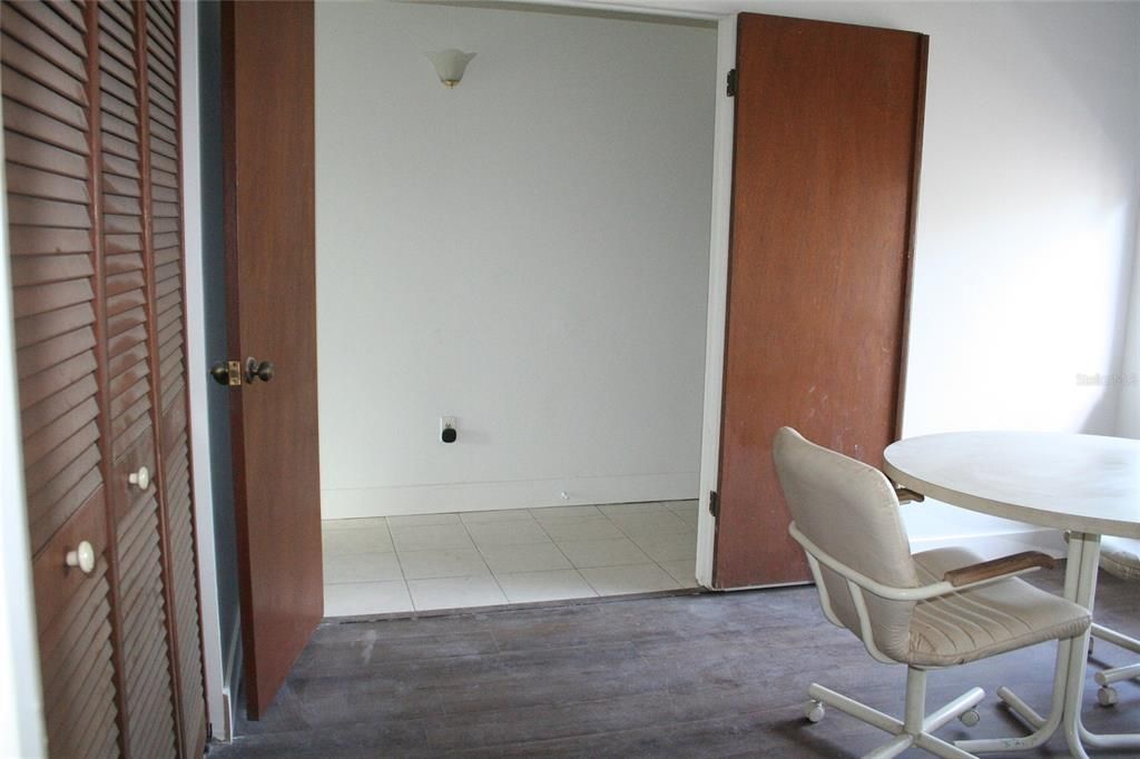 Activo con contrato: $220,000 (2 camas, 1 baños, 854 Pies cuadrados)