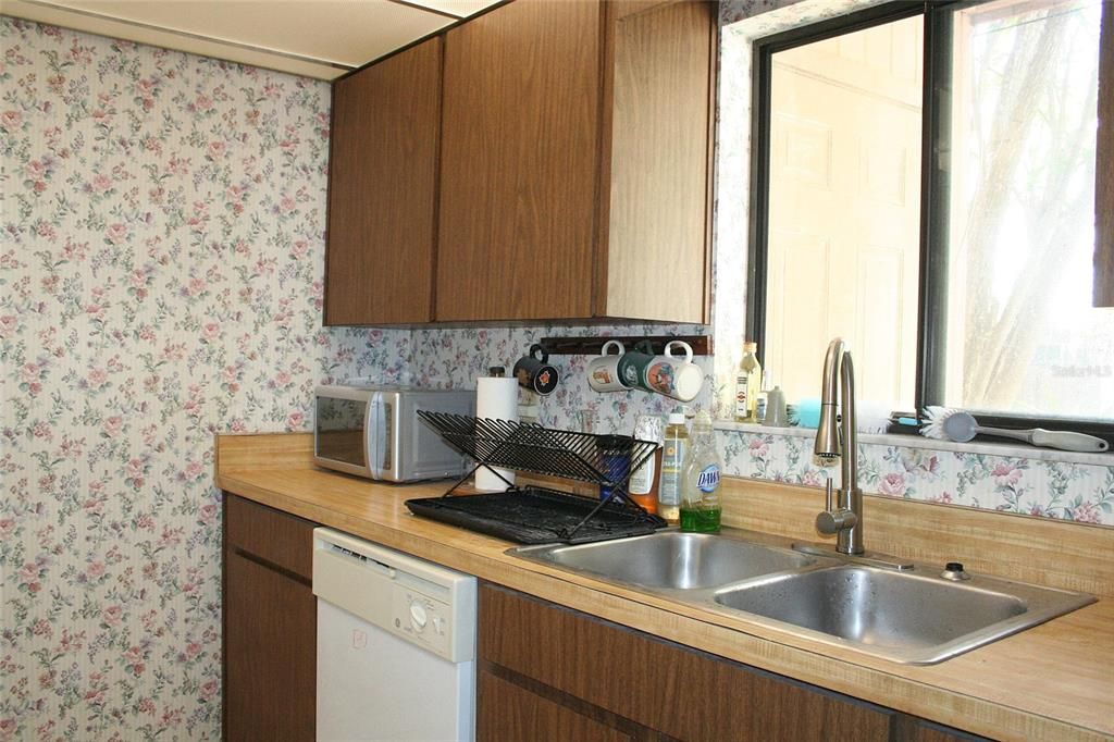 Activo con contrato: $220,000 (2 camas, 1 baños, 854 Pies cuadrados)
