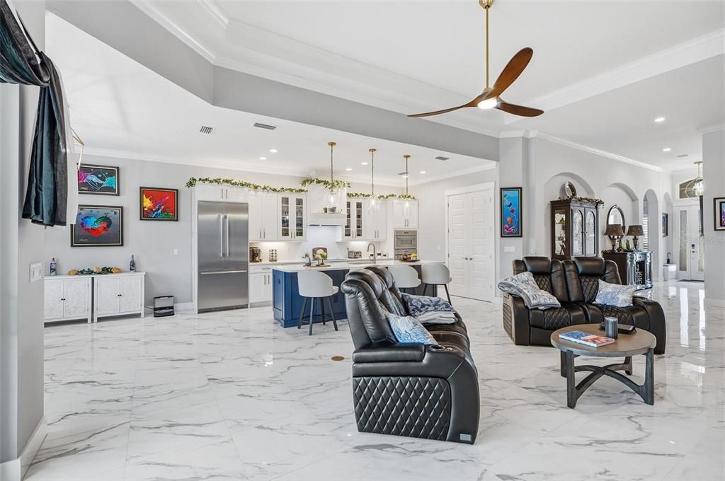En Venta: $849,000 (4 camas, 2 baños, 2207 Pies cuadrados)