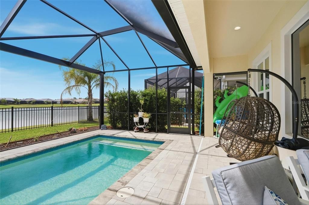 En Venta: $849,000 (4 camas, 2 baños, 2207 Pies cuadrados)
