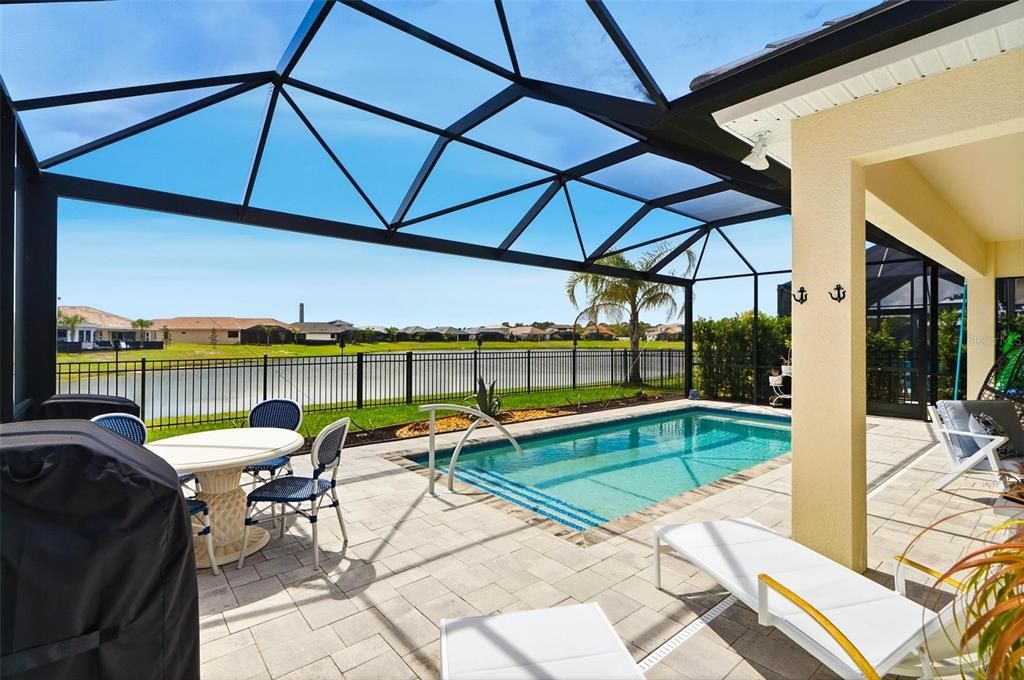En Venta: $849,000 (4 camas, 2 baños, 2207 Pies cuadrados)