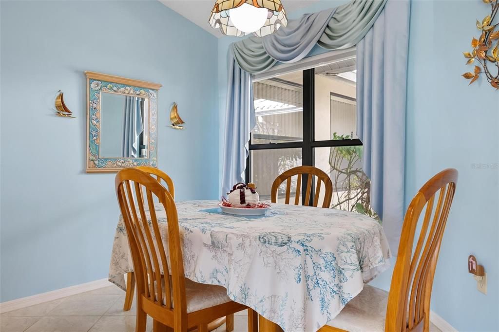 Activo con contrato: $239,500 (2 camas, 2 baños, 1684 Pies cuadrados)