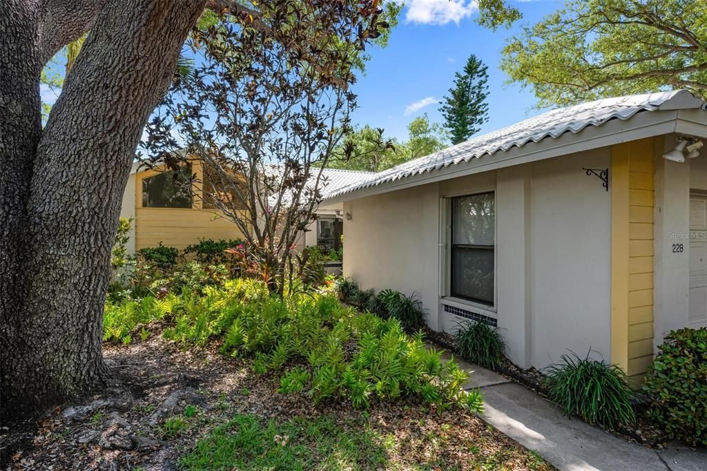 Activo con contrato: $239,500 (2 camas, 2 baños, 1684 Pies cuadrados)