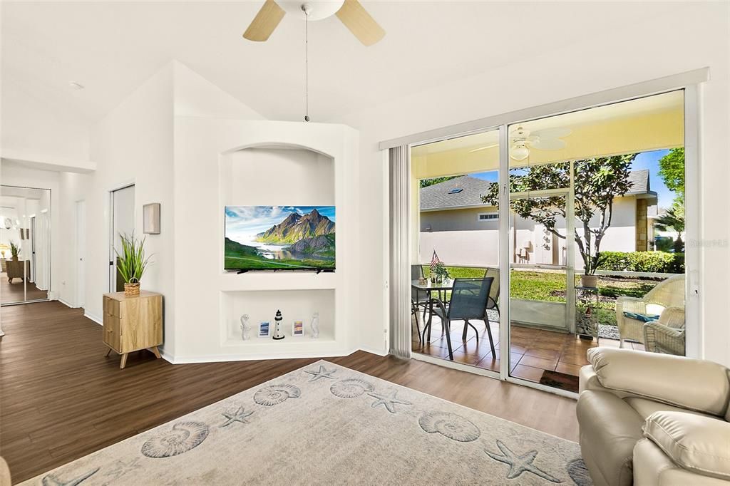 待售: $299,000 (3 贝兹, 2 浴室, 1369 平方英尺)