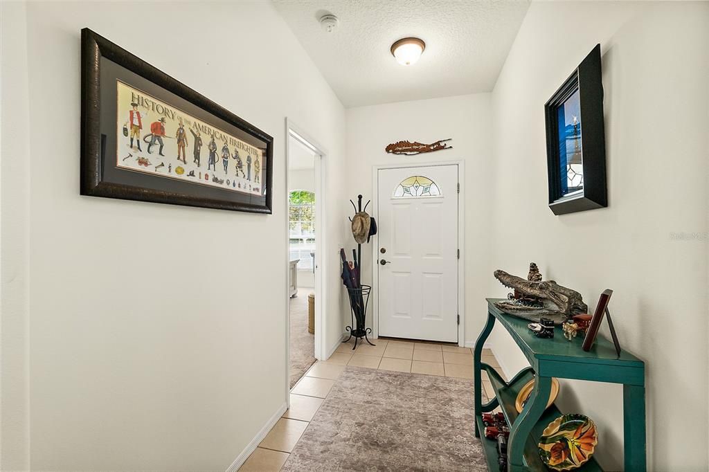 待售: $299,000 (3 贝兹, 2 浴室, 1369 平方英尺)