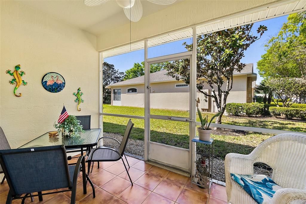 待售: $299,000 (3 贝兹, 2 浴室, 1369 平方英尺)