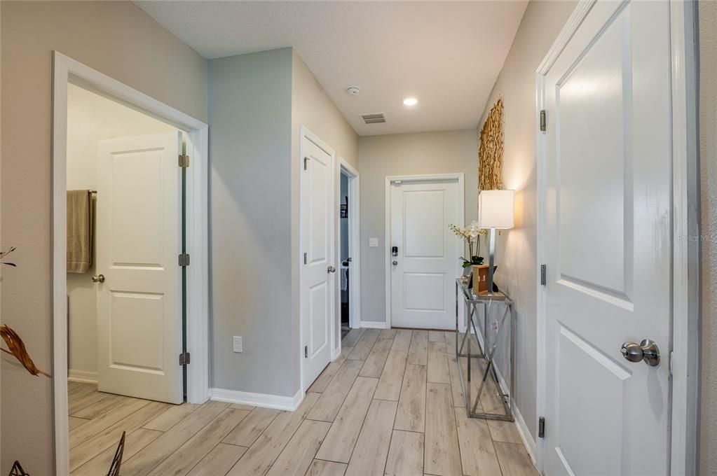 For Sale: $379,900 (4 beds, 3 baths, 1918 Square Feet)