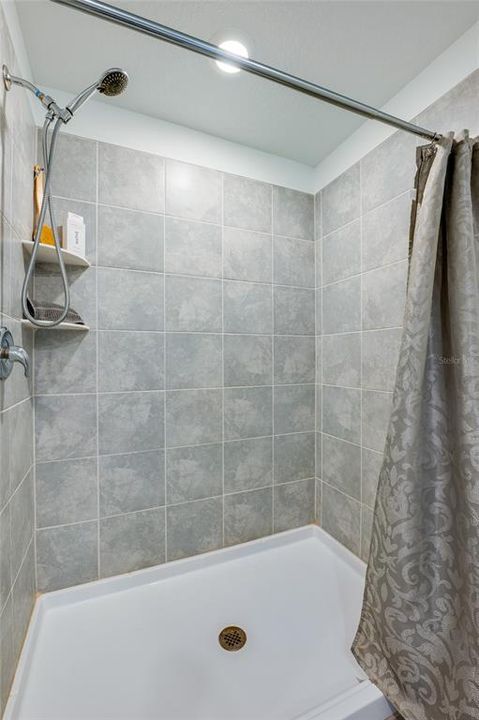 For Sale: $379,900 (4 beds, 3 baths, 1918 Square Feet)
