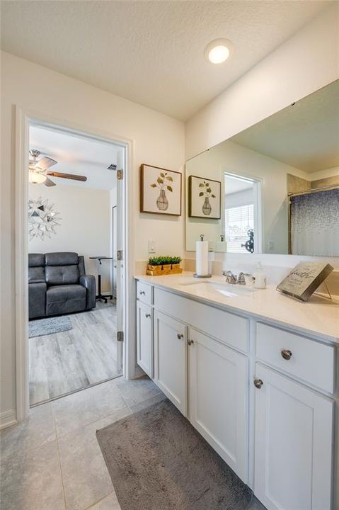For Sale: $379,900 (4 beds, 3 baths, 1918 Square Feet)