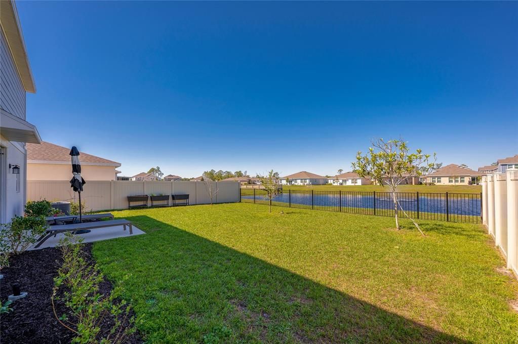 For Sale: $379,900 (4 beds, 3 baths, 1918 Square Feet)