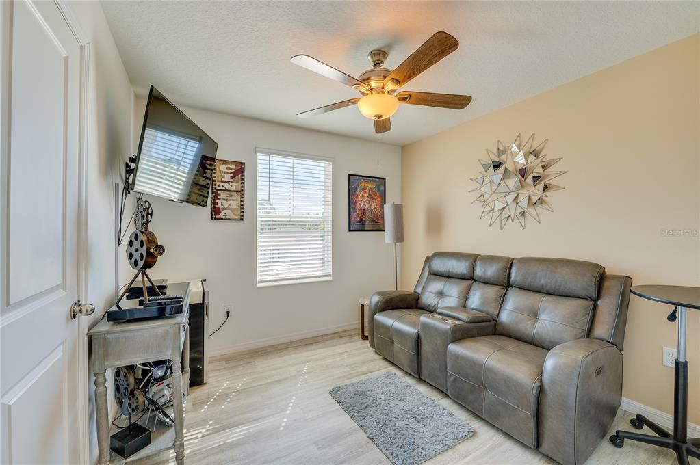 For Sale: $379,900 (4 beds, 3 baths, 1918 Square Feet)