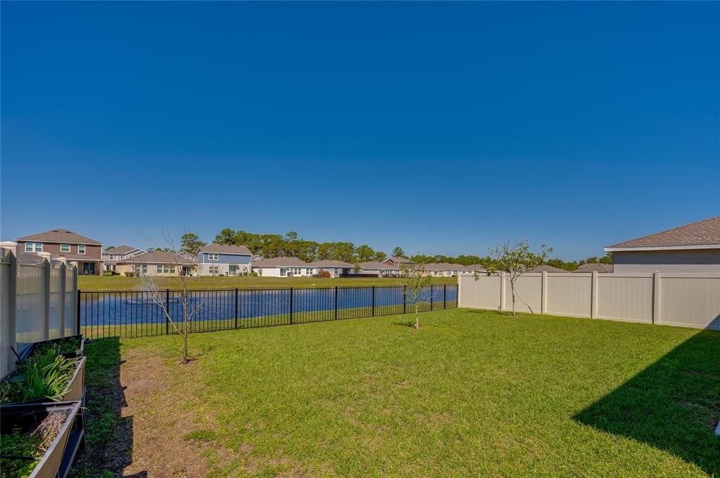 For Sale: $379,900 (4 beds, 3 baths, 1918 Square Feet)