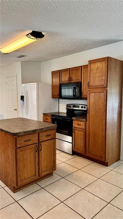 En Venta: $339,900 (3 camas, 2 baños, 1620 Pies cuadrados)