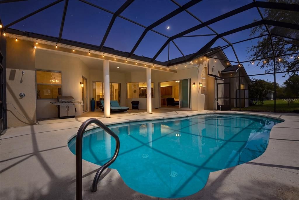 Activo con contrato: $579,000 (3 camas, 2 baños, 2508 Pies cuadrados)