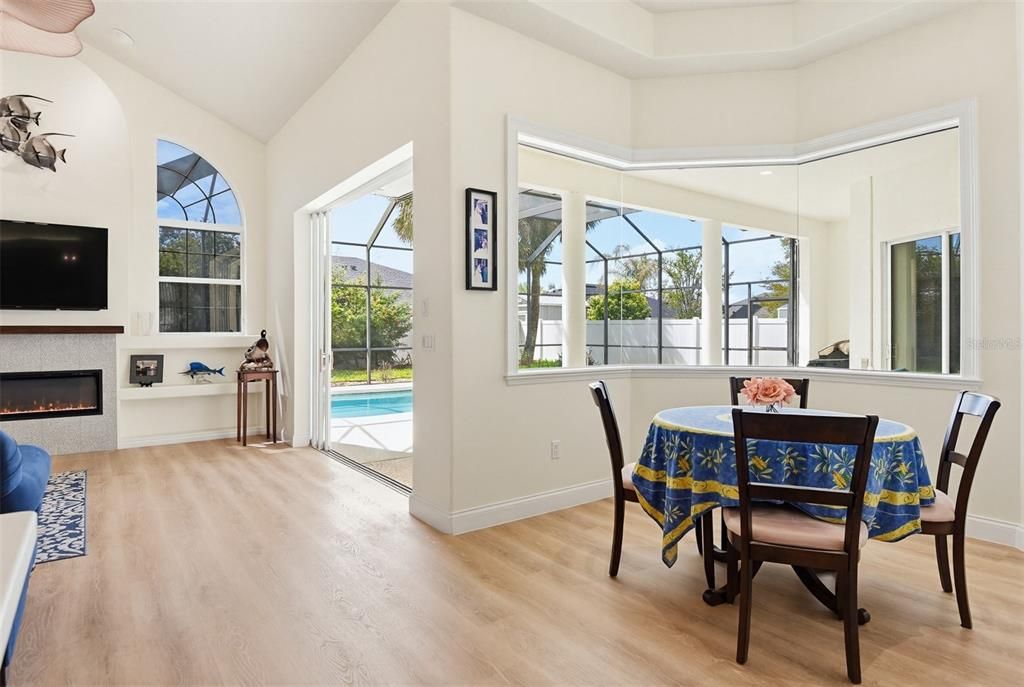 Activo con contrato: $579,000 (3 camas, 2 baños, 2508 Pies cuadrados)