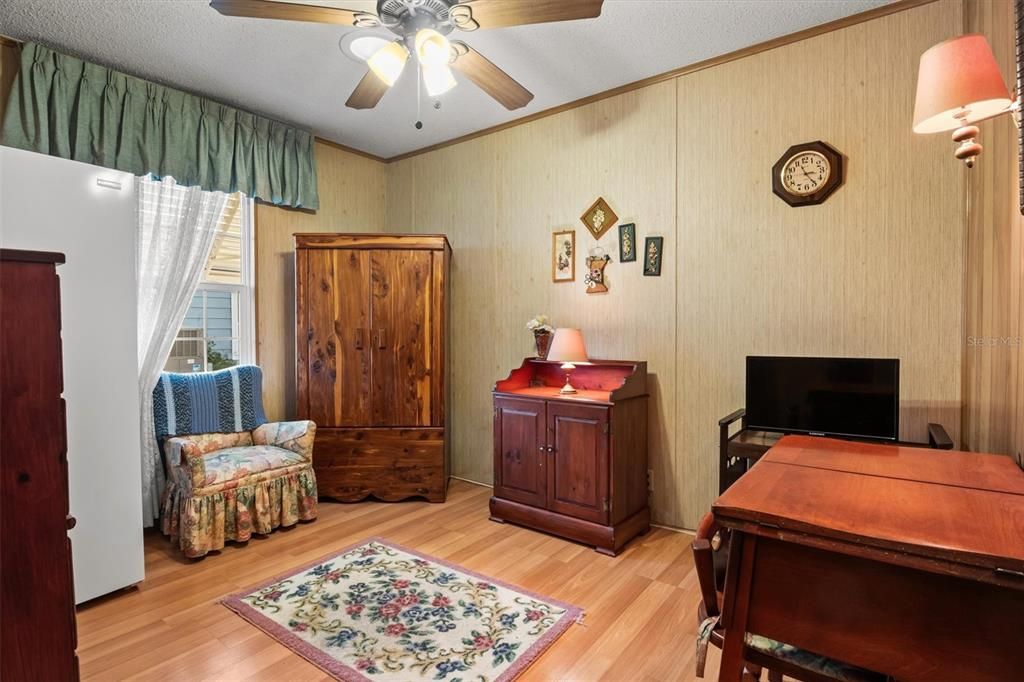 На продажу: $132,500 (3 спален, 2 ванн, 1320 Квадратных фут)