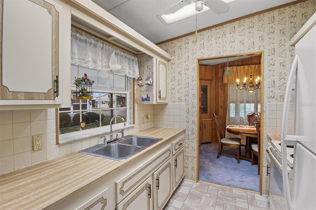 На продажу: $132,500 (3 спален, 2 ванн, 1320 Квадратных фут)