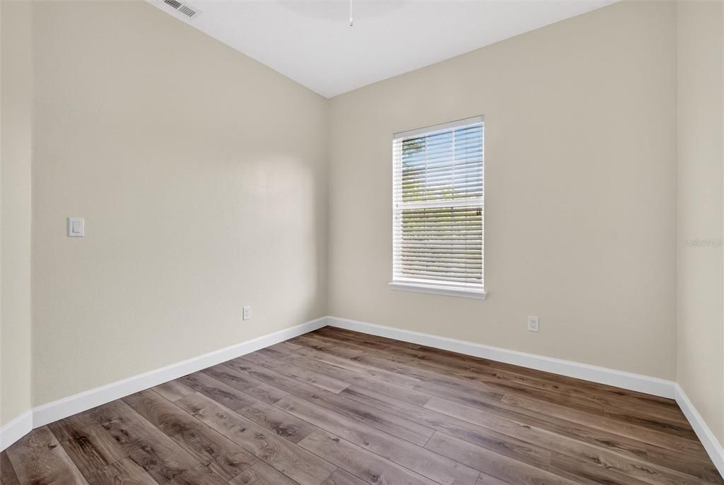 For Sale: $635,000 (3 beds, 2 baths, 1636 Square Feet)